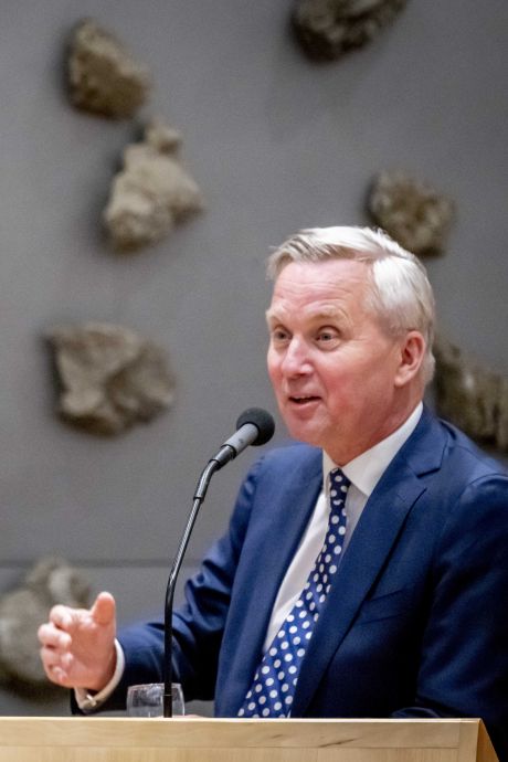 Staatssecretaris Van der Burg wil binnen maand vier ‘overlooplocaties’ Ter Apel