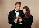 Kirstie Alley ontvangt in 1991, net als haar tegenspeler Ted Danson, een Golden Globe Award voor haar acteerwerk in de serie Cheers.