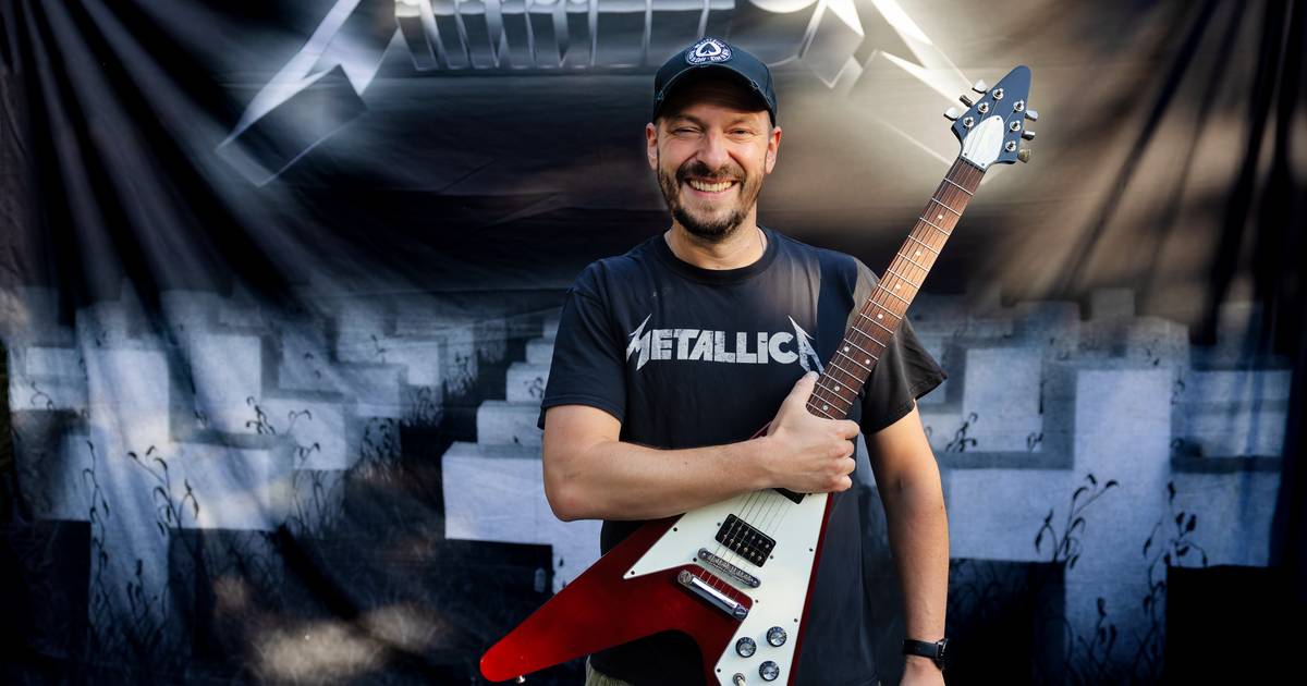 James Hetfield (Metallica) - Miniatuur Gitaar - Muziekgeschenken - Handgemaakt ornament
