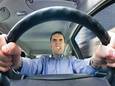 Chauffeur (62) belandt in gracht na geval van verkeersagressie: “Ik heb misschien wat overdreven gereageerd” 