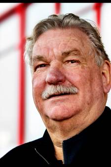 FC Utrecht-baas Frans van Seumeren zegt sorry: ‘Ik ben flink tekeergegaan, had ik niet moeten doen’