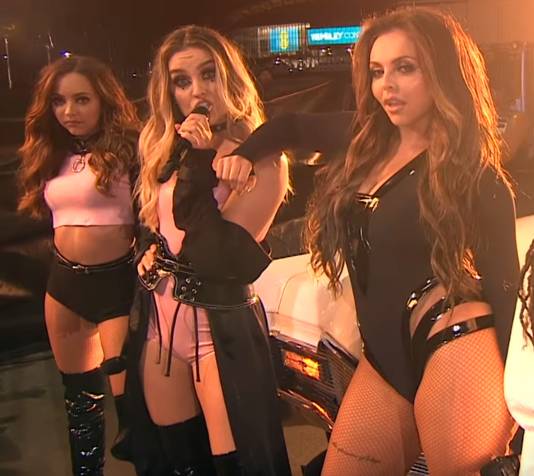 Microbe alledaags stout Meidengroep Little Mix onder vuur om 'hoerige' outfits | Show | AD.nl
