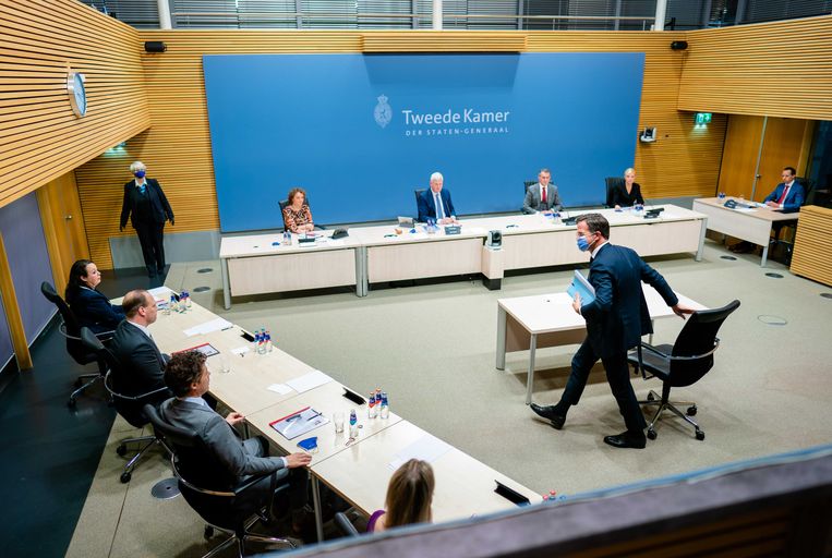 Premier Mark Rutte na afloop van het verhoor door de Parlementaire enquêtecommissie Kinderopvangtoeslag, tijdens de laatste dag van de hoorzittingen.  Beeld ANP