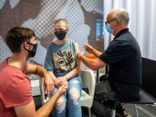 Zorgen om jongeren die geen coronavaccinatie halen vanwege prikangst