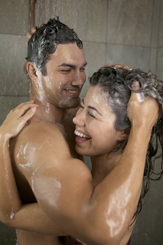 Isoleren poll herinneringen Dit denken mannen wanneer jullie samen douchen | Seks & Liefde | hln.be