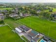 Het complex van HRC'14 en dorpshuis De Kil in Hurwenen.