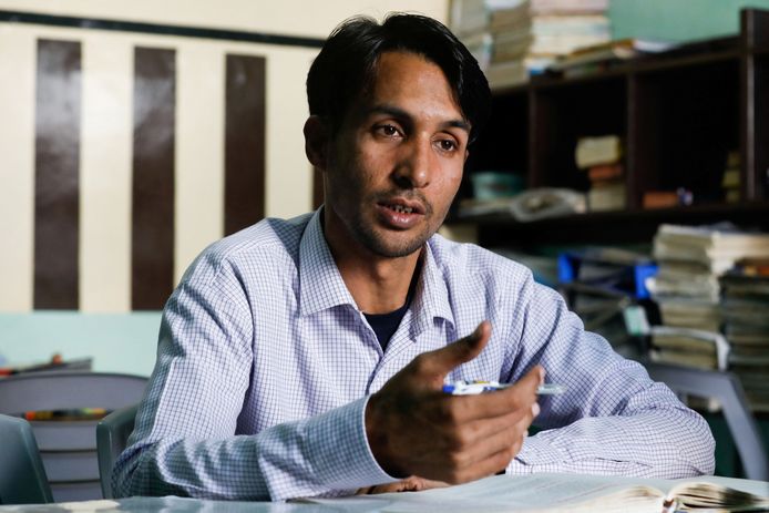 Gevangene Syed Naeem Shah (35), die veroordeeld werd tot levenslang wegens moord, heeft een prestigieuze studiebeurs gekregen.
