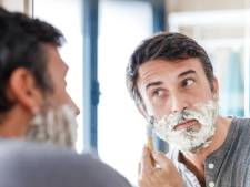 Met scheerschuim kun je veel meer dan je baard eraf halen: ‘Een heerlijk middel om mee schoon te maken’