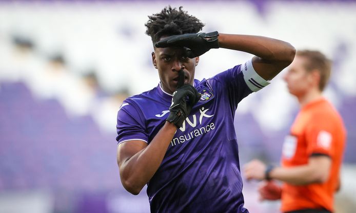 Club's Noa Lang celebrates after scoring the 1-3 goal during a soccer match  between RSC Anderlecht and Club Brugge KV, Thursday 20 May 2021 in Anderle  Stock Photo - Alamy