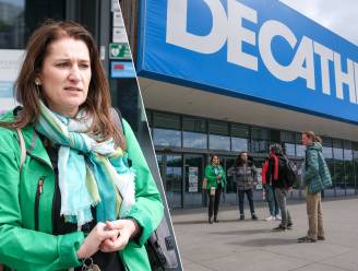 Vakbonden eisen dialoog na sluiting Decathlon-depot: “Ze negeren alle regels van sociaal overleg”