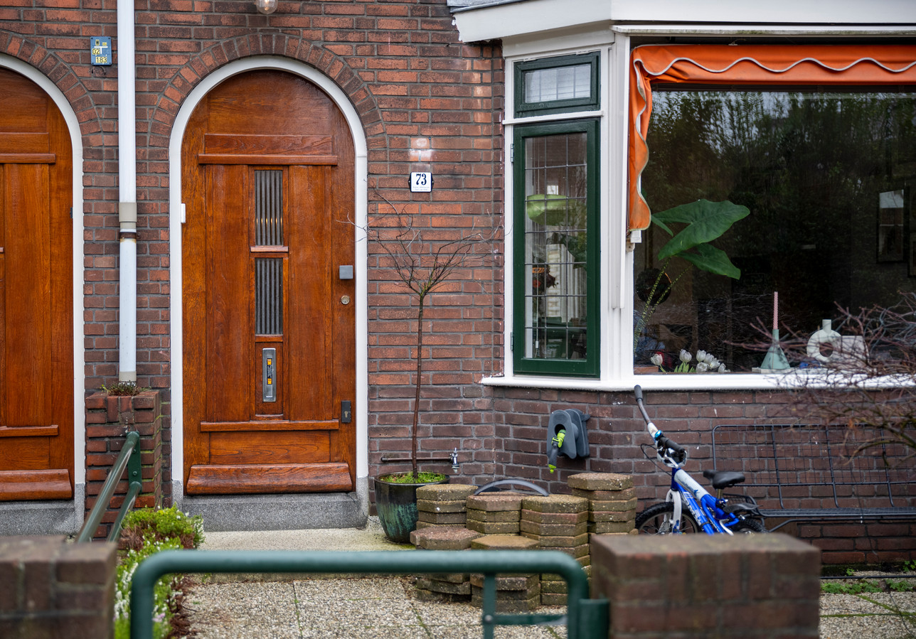 Melissa voelt zich de koning te rijk in haar jaren 30-huis met ronde voordeur: huis heeft álles' | Foto | AD.nl