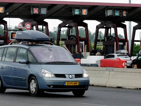 Tolgeld, vignetten en boetes: wat je moet weten voor je trip naar het buitenland