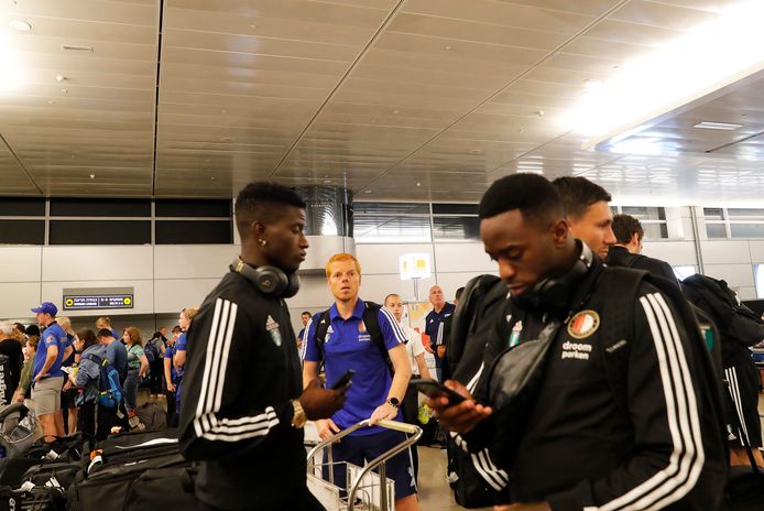 Aankomst feyenoord in beer sheva