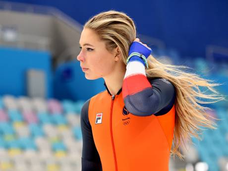Koning Kjeld en koningin Ireen stralen met gouden medailles, Leerdam klaar voor 500 meter