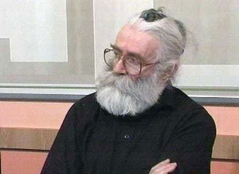 Radovan Karadzic stal de identiteitskaart van een 66-jarige bouwvakker. Beeld 