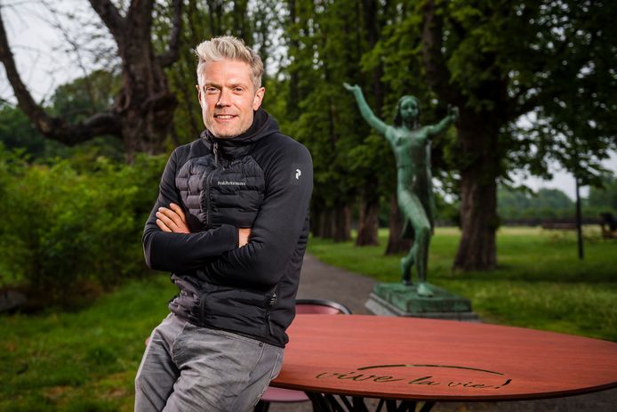 maarten-vangramberen-is-ook-in-vive-la-vie-rondtrekkende-reporter