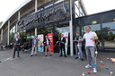 Eerder dit jaar gingen KNZB, NOC/NSF, Inno SportLab, Eindhoven en Brabant Sport een samenwerkingsverband aan om de zwemsport in Eindhoven te versterken. Met rechts Pieter van den Hoogenband, links Michiel Renders en derde van rechts Stijn Steenbakkers.