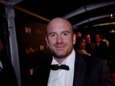 Dean Saunders maakt 2000 euro over aan 'wraakvader'