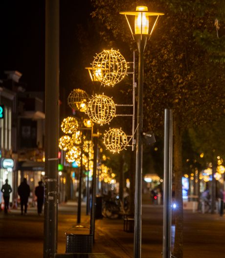 Burgemeester Veenendaal Filmt Thuiswerkplek Proberen Het Leven Door Te Laten Gaan Veenendaal Gelderlander Nl