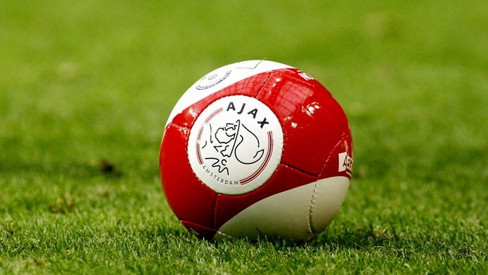 Ajax laat Russische jeugd voetballen | Nederlands voetbal ...