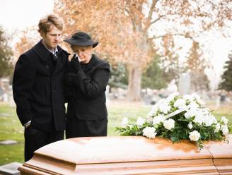 Overlijden voor je pensionering: dit gebeurt er met het geld in je pensioenspaarfonds of -verzekering