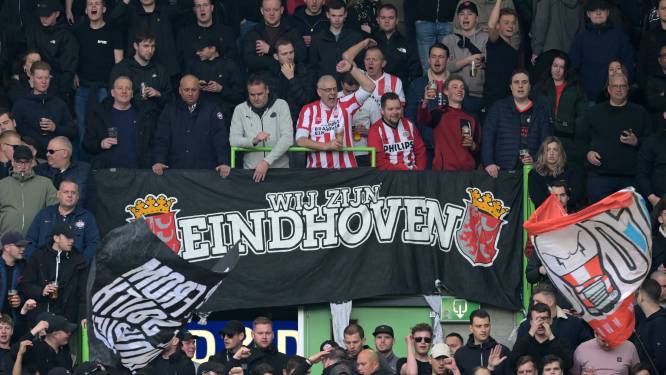PSV-supporter Mart overweegt na 60 jaar zijn seizoenskaart aan de wilgen te hangen