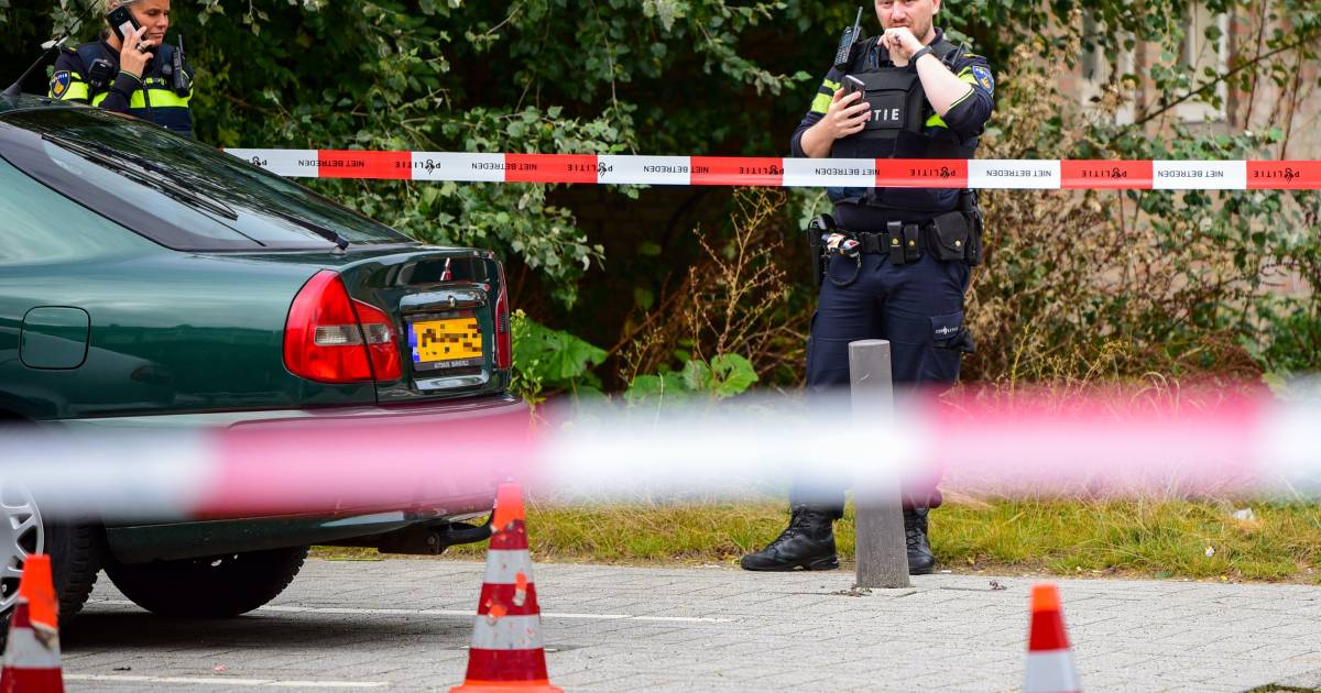 Rotterdam donderdagochtend: Mogelijk geschoten bij vechtpartij op parkeerterrein in Feijenoord.