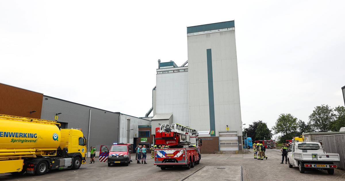 Brand door werkzaamheden aan fabriekspand aan de Provincialeweg Oost in Haastrecht