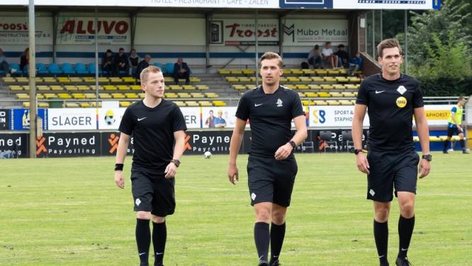 Voetbalclubs in Overijssel willen samen het tekort aan scheidsrechters tackelen