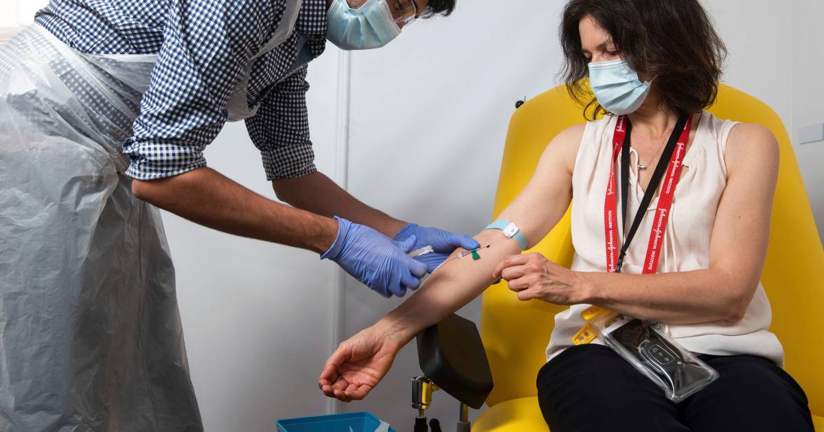Farmareuzen leveren vaccins in ijltempo: 'Zware ...