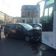 Twee auto's en bus botsen in Mortsel