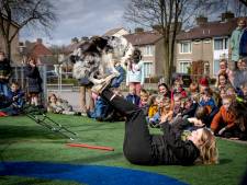 Door het circus krijgen de kleinsten van de Jacobusschool een kijkje in de grotemensenwereld
