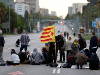 Catalaanse betogers blokkeren straten in Barcelona