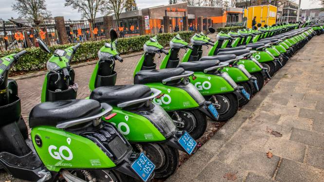 Overlast van deelscooters aan randen binnenstad: Tilburg zoekt plekken in centrum waar geparkeerd mag worden