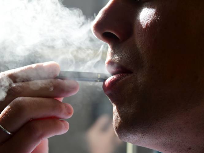 Nederlandse longartsen willen totaalverbod op e-sigaret