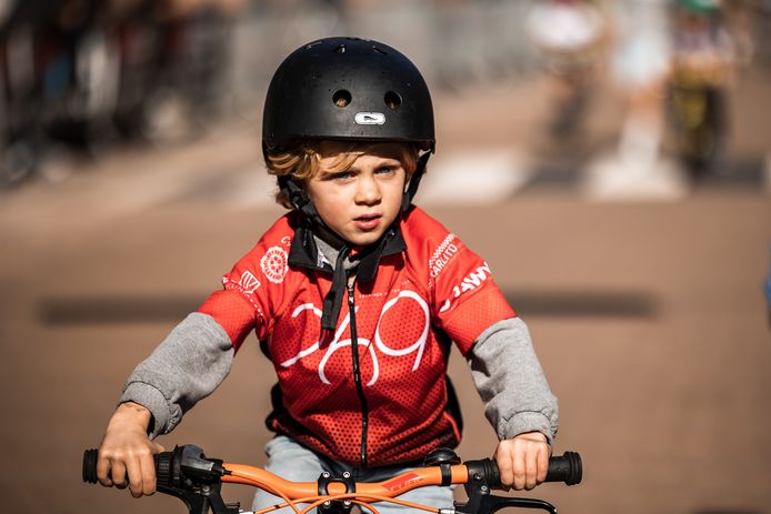 eerste rol Classificatie Dieter biedt gratis mountainbikelessen voor kinderen vanaf 7 jaar: “Zelf de  passie helaas pas op latere leeftijd ontdekt” | Tielt | hln.be