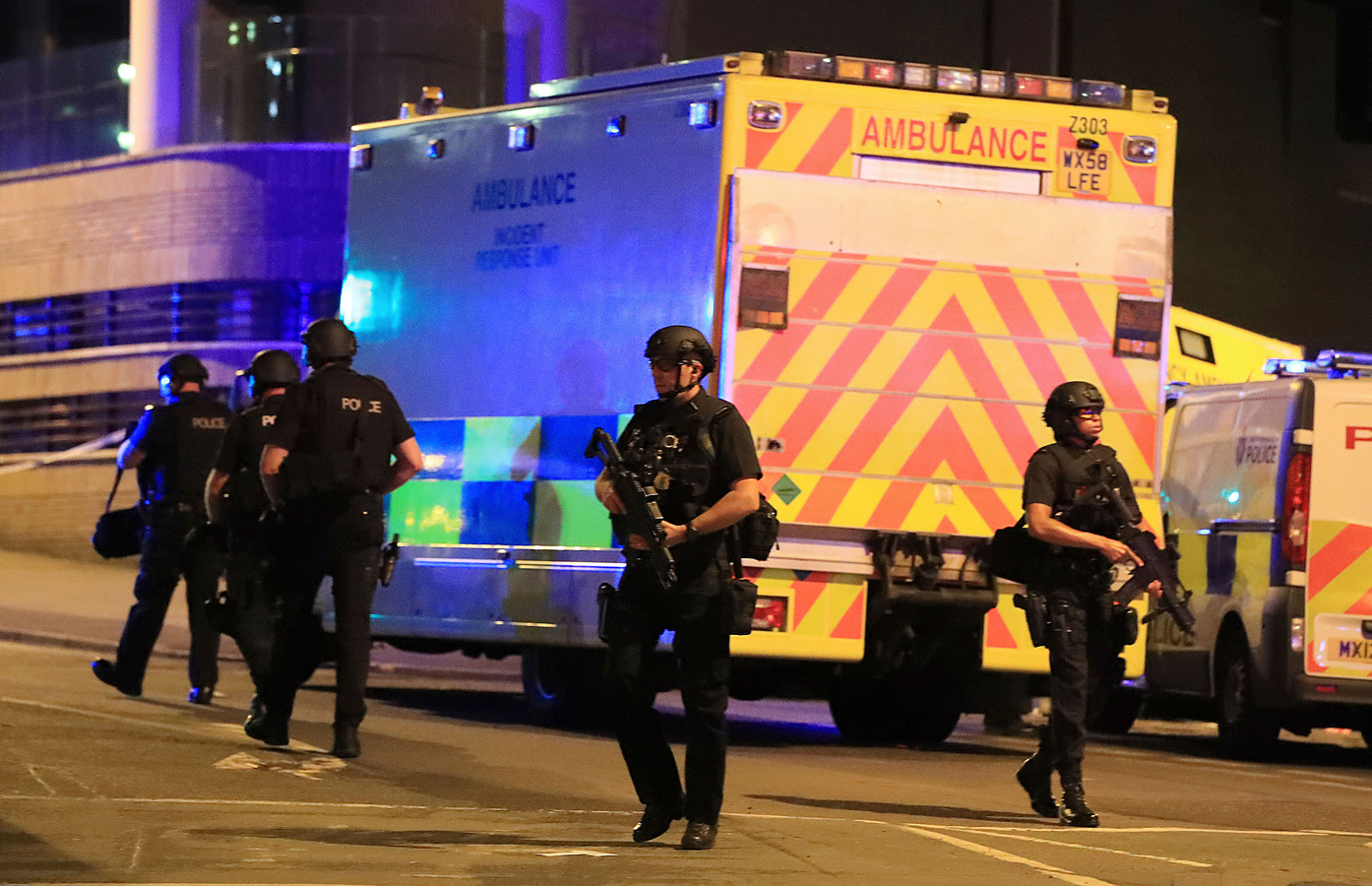 Politie bij de Manchester Arena vlak na de aanslag op 22 mei.
