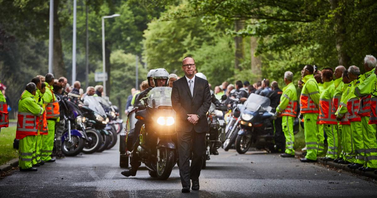Cornelis B. (56) krijgt zwaardere straf dan geëist voor dodelijk ongeval met verkeersregelaar Bert op Fokveedag.
