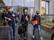 Middelbare school wil graag open, maar 1,5 meter? ‘Kinderen die elkaar zien, vliegen elkaar in de armen’