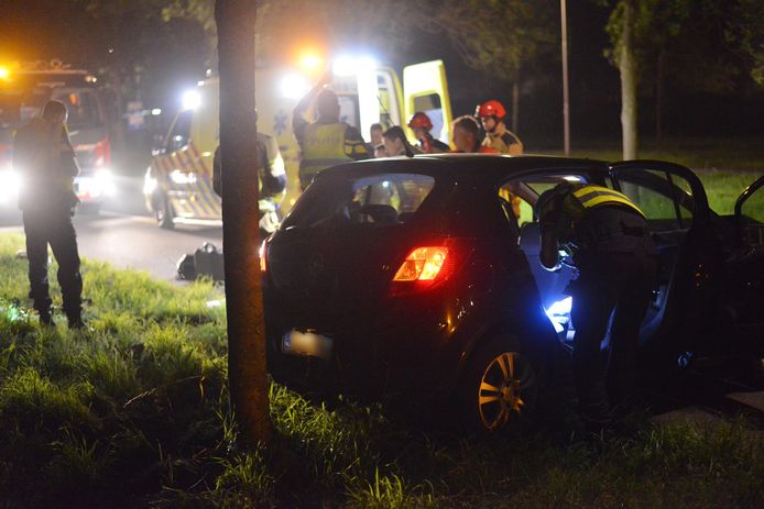 Man zwaargewond bij ongeluk Ettensebaan Breda.