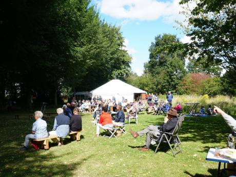 Poëzie, muziek en theater in de natuur in  ’s-Heer Arendskerke