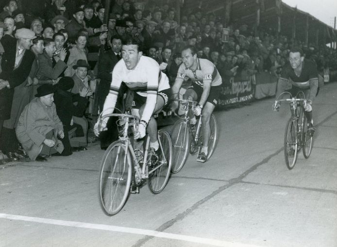 Louison Bobet won de Tour in 1955 als wereldkampioen.
