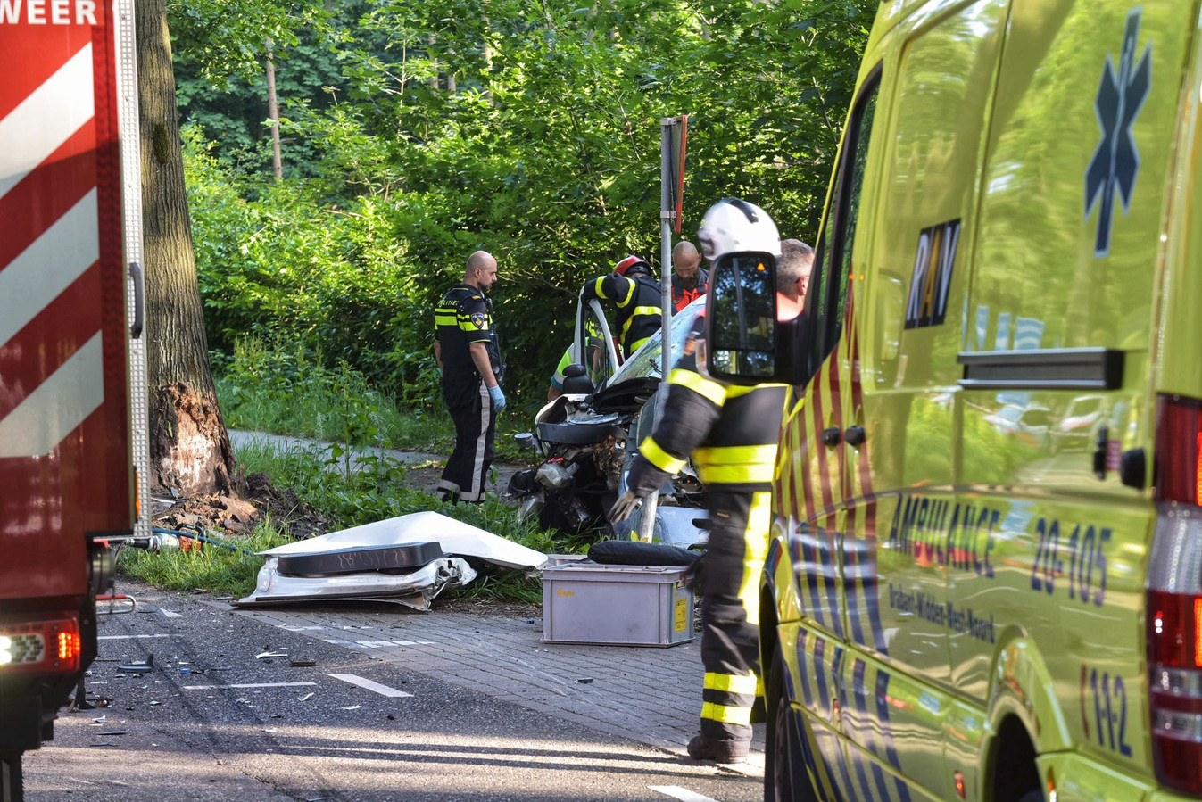 jongeman 18 uit roosendaal overleden bij botsing in rucphen ander 19 zwaargewond foto bndestem nl