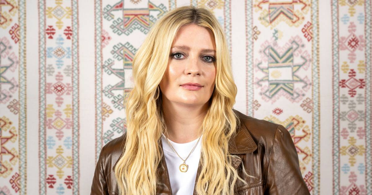 The OC Star Mischa Barton Opens Up About Trauma and Mental Health Struggles