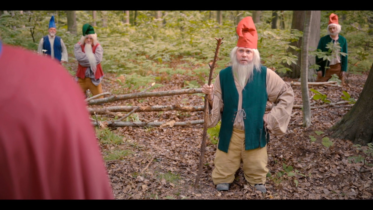 Acteur Rik Verheye in 'De anderhalvemeter show' op VIER.  Beeld VIER