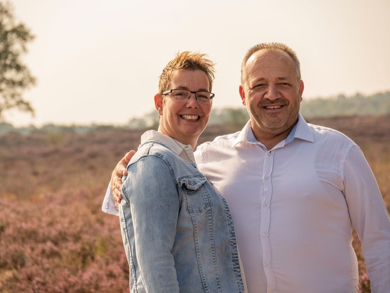 Desiree (52) redde het leven van haar man met een AED: “Bij mij gingen meteen alle alarmbellen af” Beeld Privébeeld