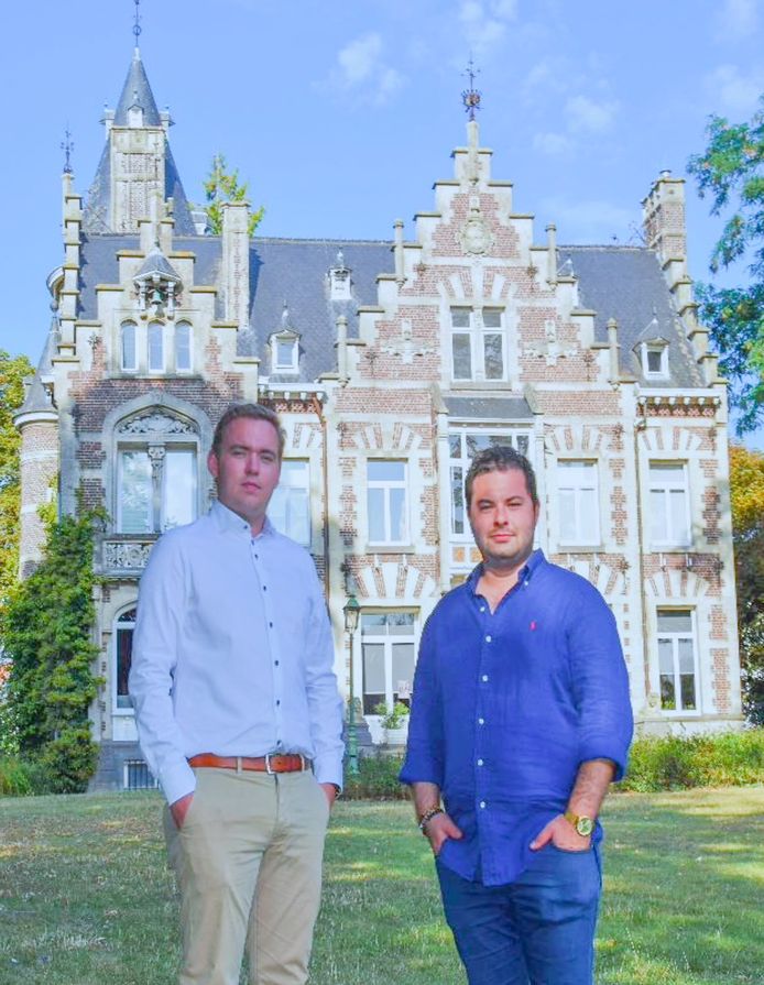 Lowie Cnockaert en Gilles Simoens, co-voorzitters van Jong Open Vld Oudenaarde.