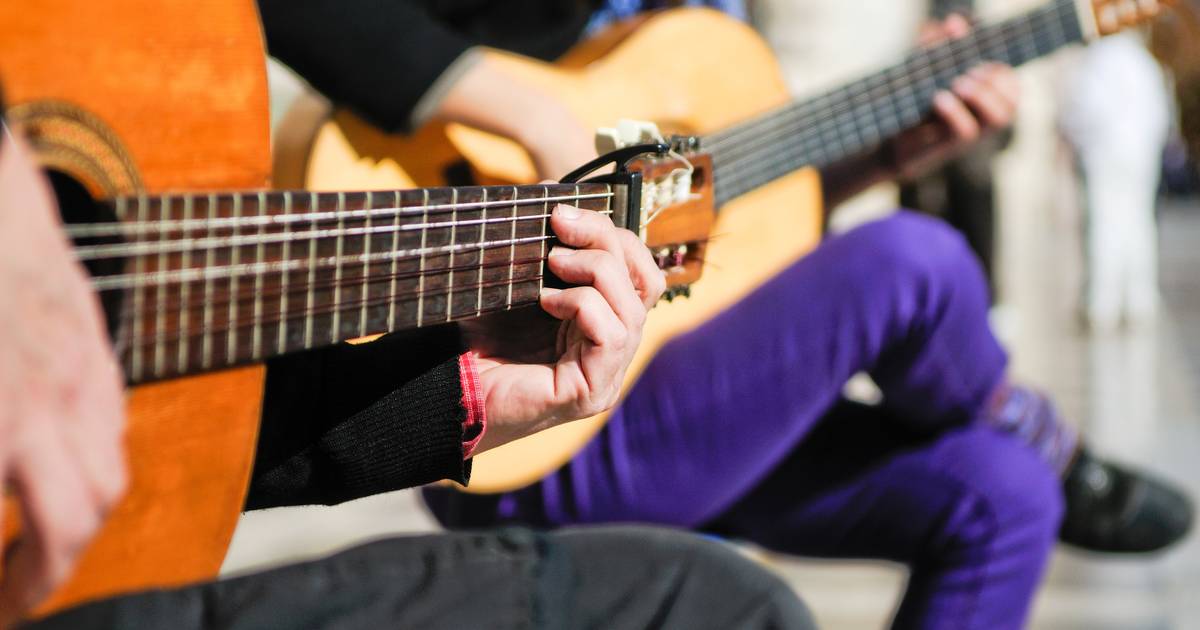 Niet alleen muziek luisteren, maar ook whiskey proeven bij Folk Festival Waspik
