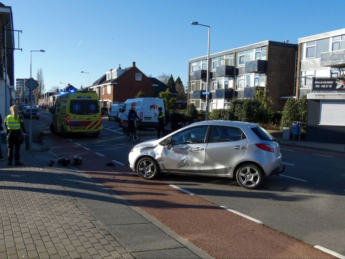 Een voertuig dat betrokken was bij de aanrijding in Enschede.