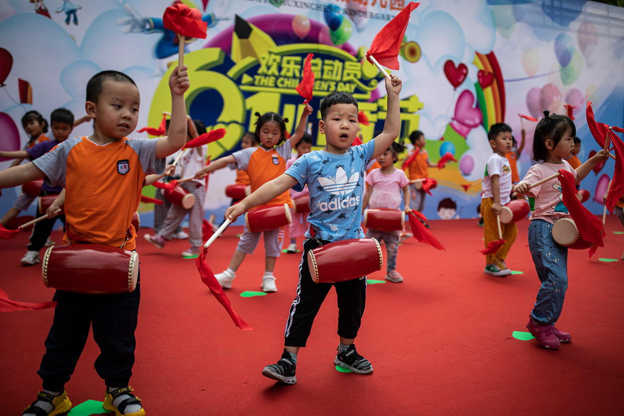 Latihan Hari Anak Nasional di Wuhan.  Gambar Getty